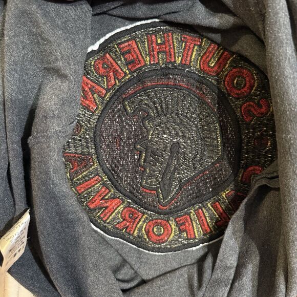 Red Jacket for USC Trojans Long Sleeve T-Shirt‎ Gray Sz L Please Read - Picture 11 of 16